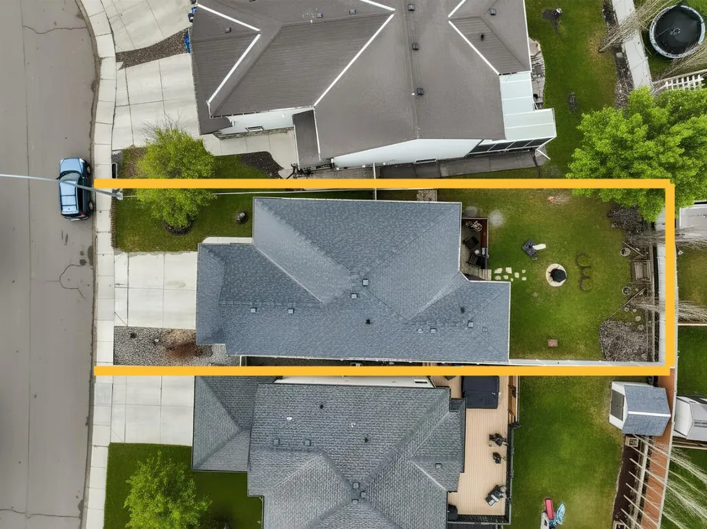 23 Kingston View SE Airdrie AB T4A 0K4