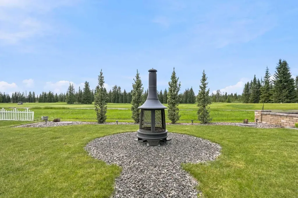 32351 Range Road 55 Rural Mountain View County AB T0M1X0