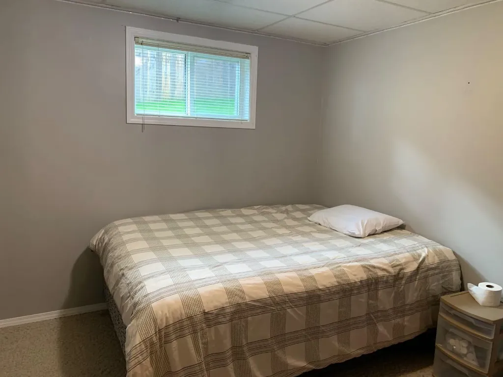 20 Pineview Road Whitecourt AB T7S 1H7