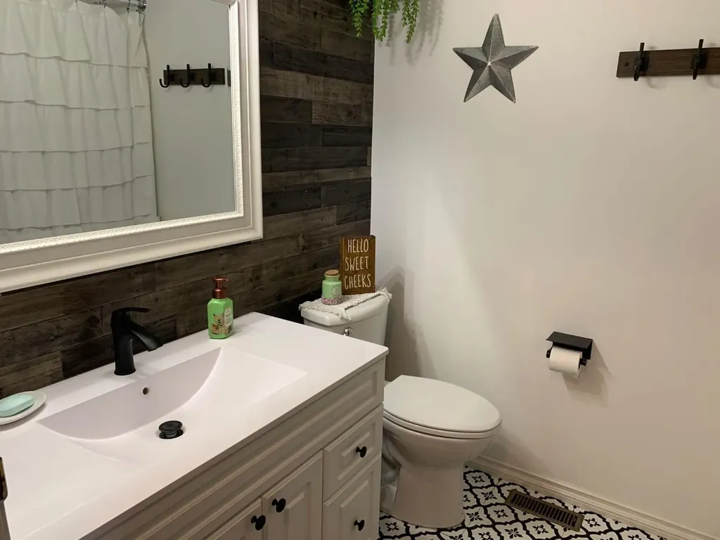 20 Pineview Road Whitecourt AB T7S 1H7