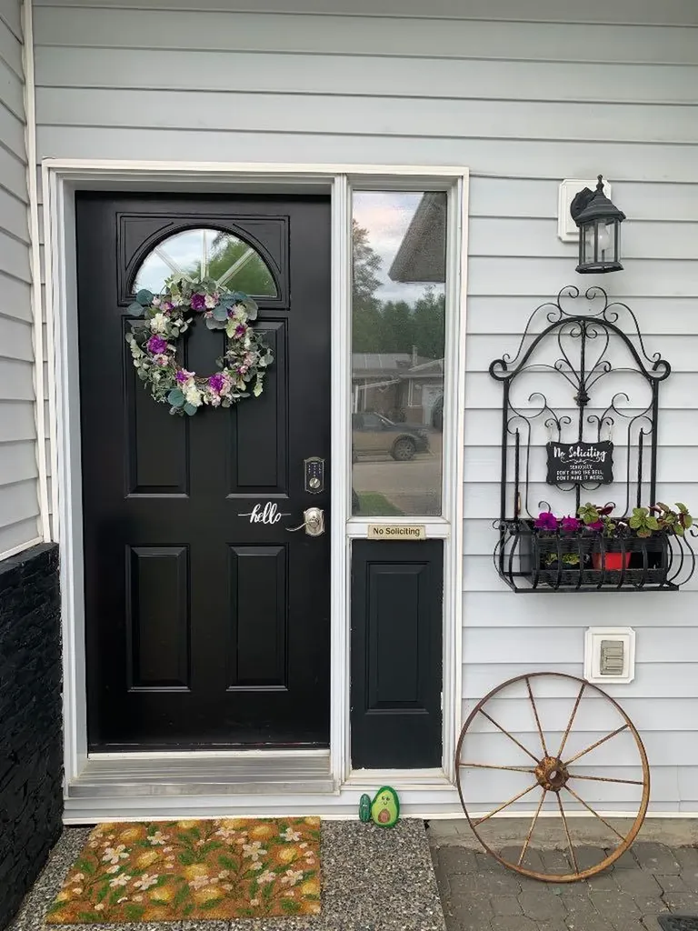 20 Pineview Road Whitecourt AB T7S 1H7