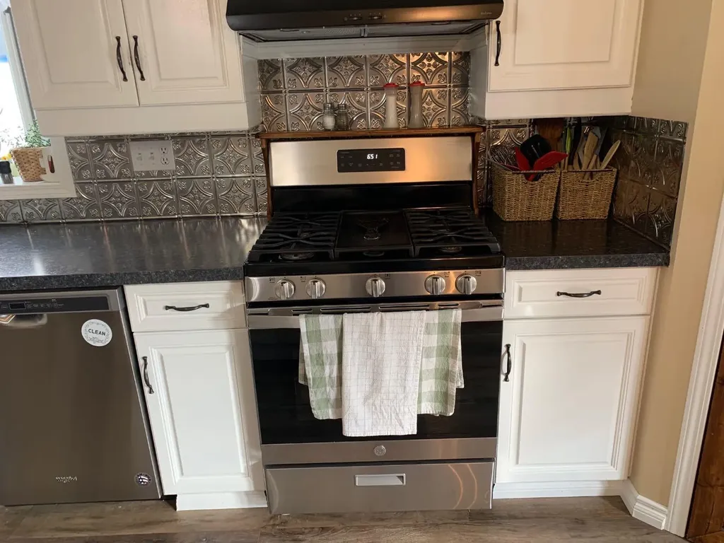 20 Pineview Road Whitecourt AB T7S 1H7