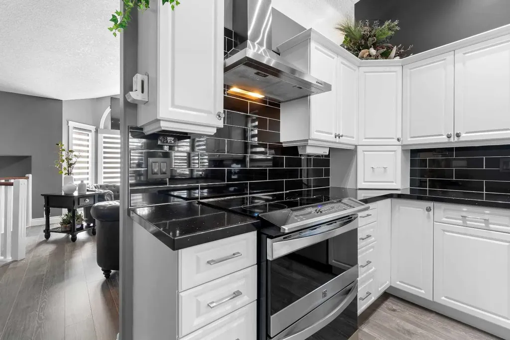 7810 Michaelis Boulevard Grande Prairie AB T8W 2H5