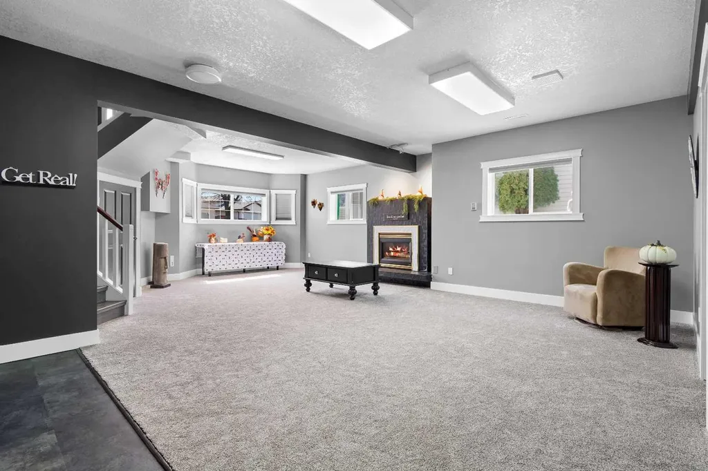7810 Michaelis Boulevard Grande Prairie AB T8W 2H5