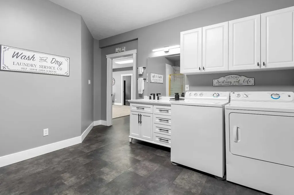 7810 Michaelis Boulevard Grande Prairie AB T8W 2H5