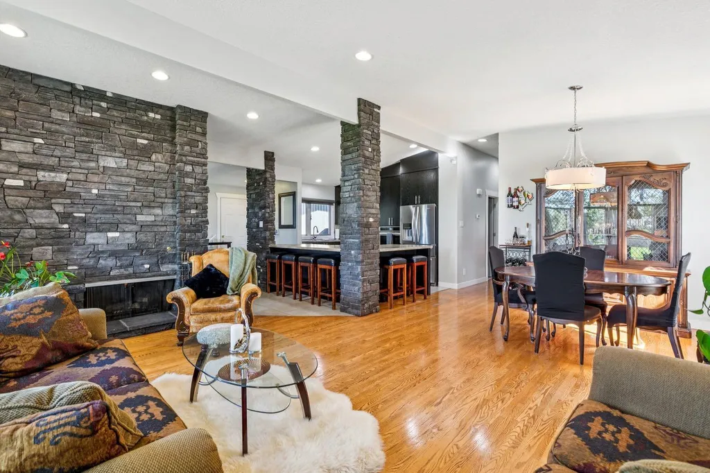 724 Willacy Drive SE Calgary AB T2J2B1