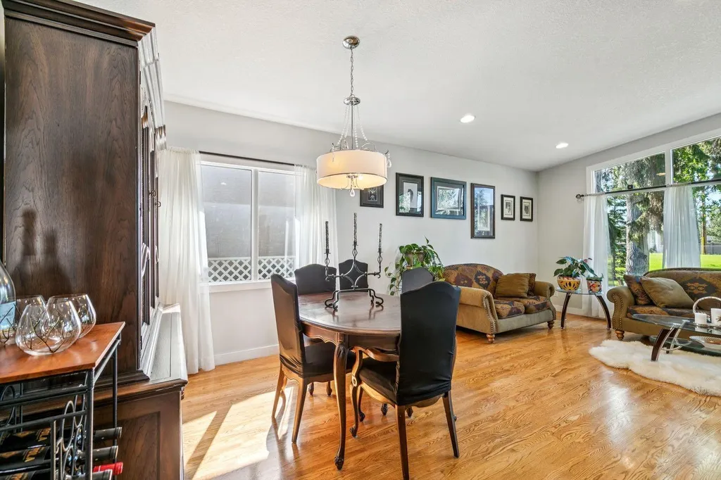 724 Willacy Drive SE Calgary AB T2J2B1