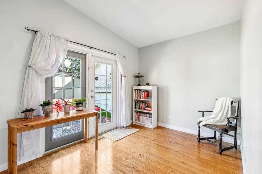 724 Willacy Drive SE Calgary AB T2J2B1