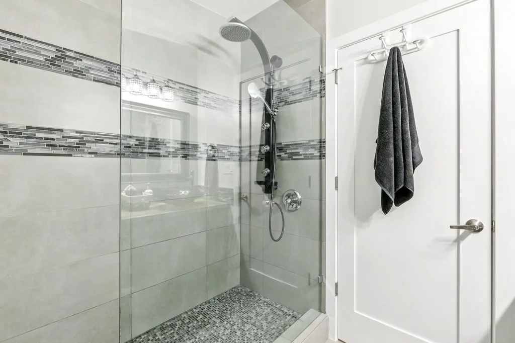 724 Willacy Drive SE Calgary AB T2J2B1