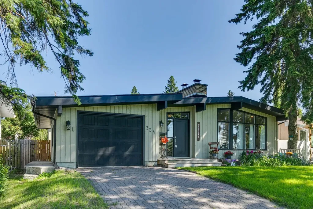 724 Willacy Drive SE Calgary AB T2J2B1
