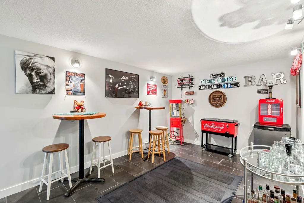 724 Willacy Drive SE Calgary AB T2J2B1