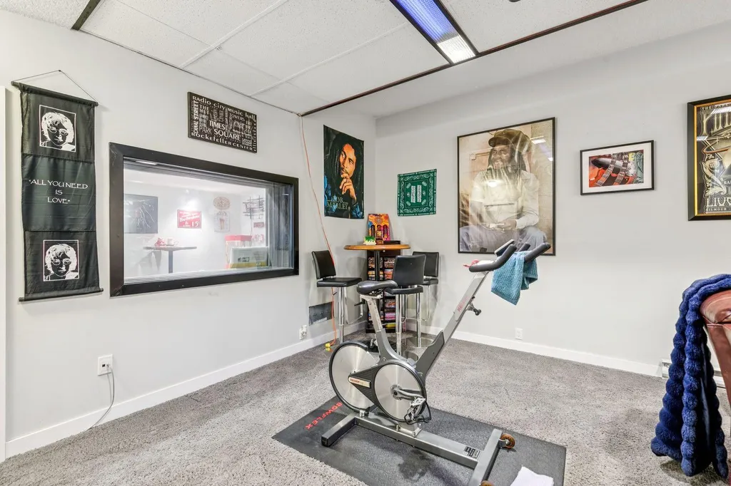 724 Willacy Drive SE Calgary AB T2J2B1