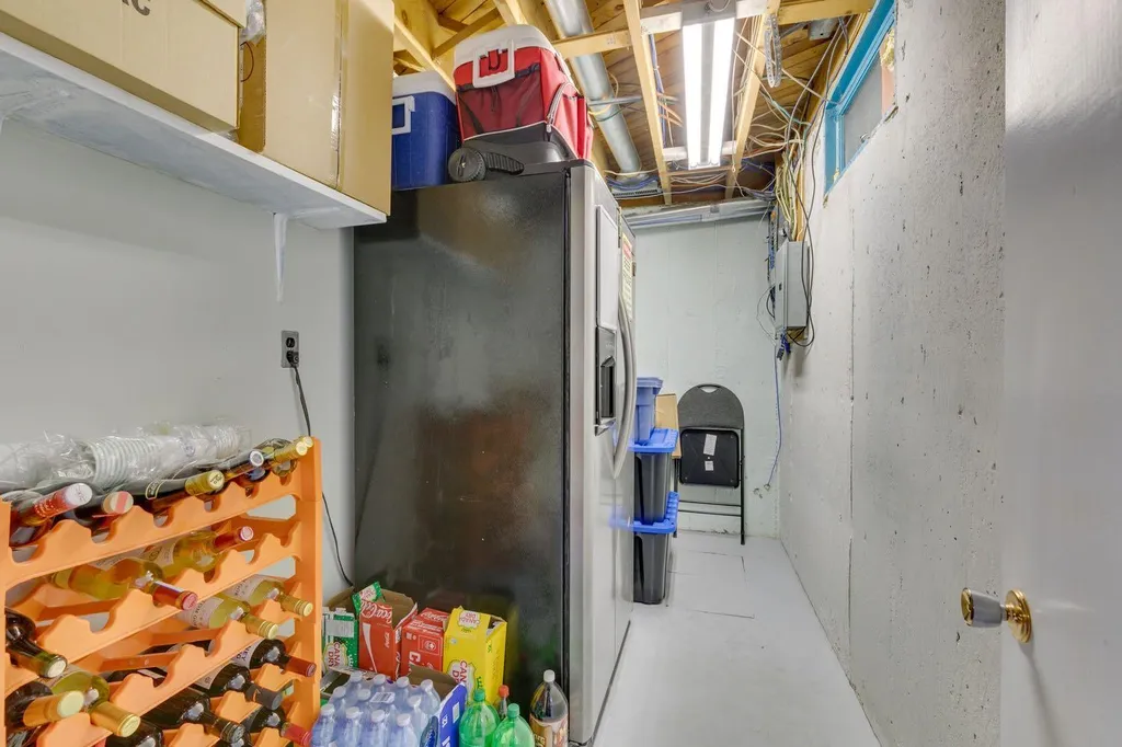 724 Willacy Drive SE Calgary AB T2J2B1