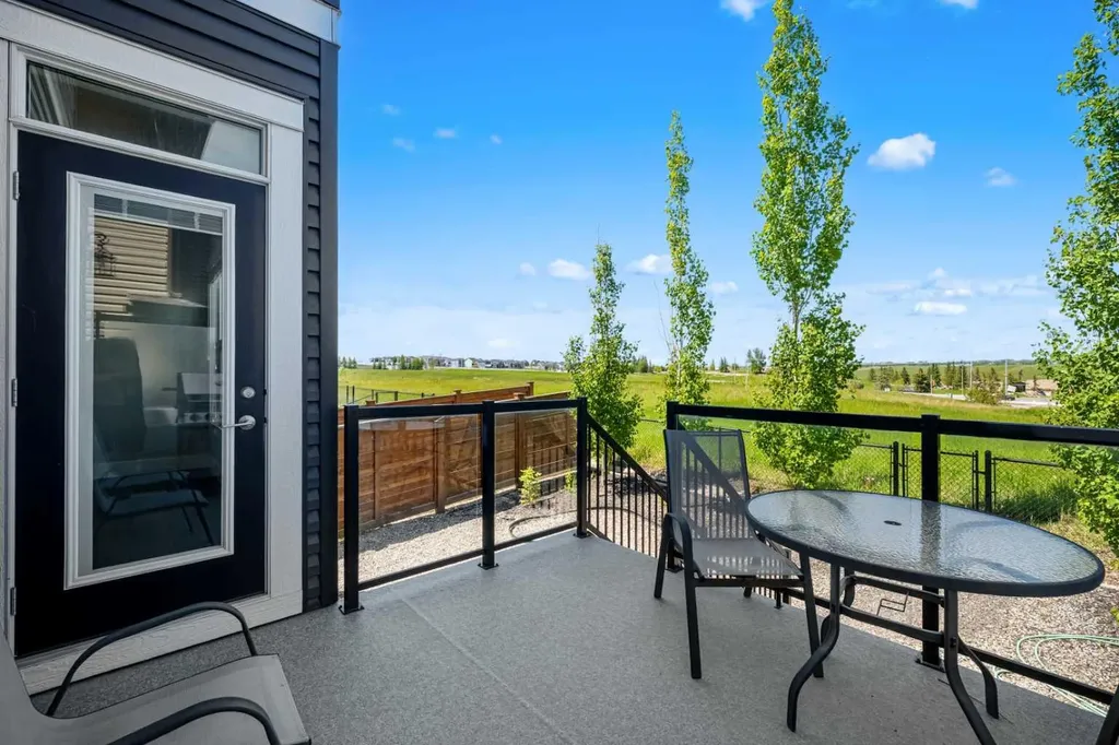 107 Sage Bluff Green NW Calgary AB T3R 0X9