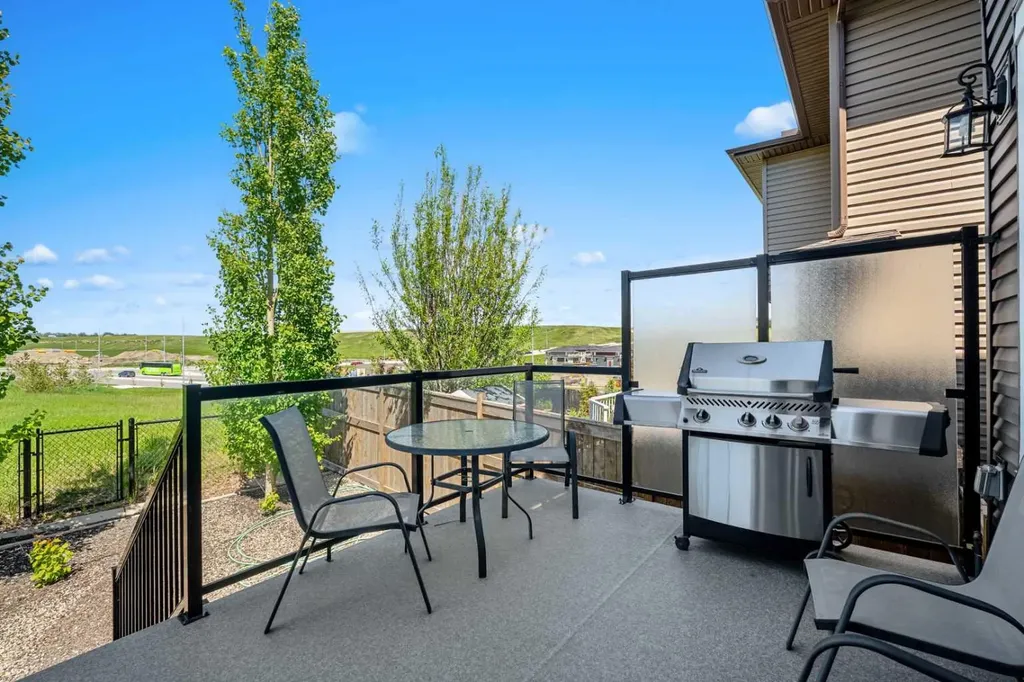 107 Sage Bluff Green NW Calgary AB T3R 0X9