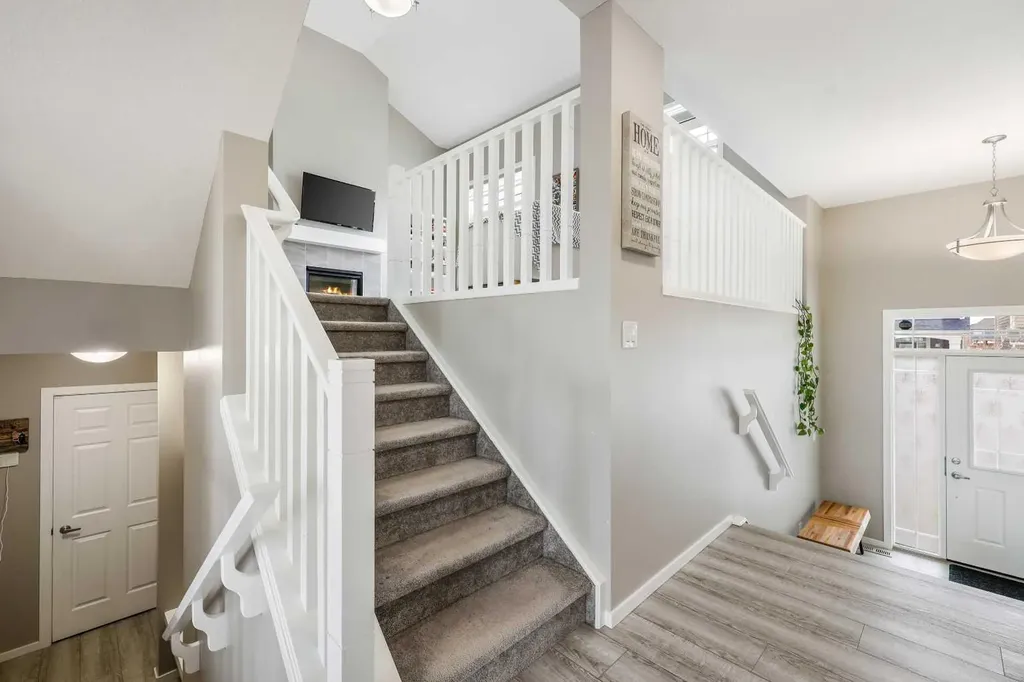 142 Yorkstone Way SW Calgary AB T2X 4S2