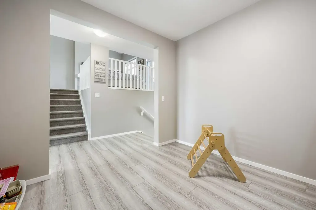 142 Yorkstone Way SW Calgary AB T2X 4S2