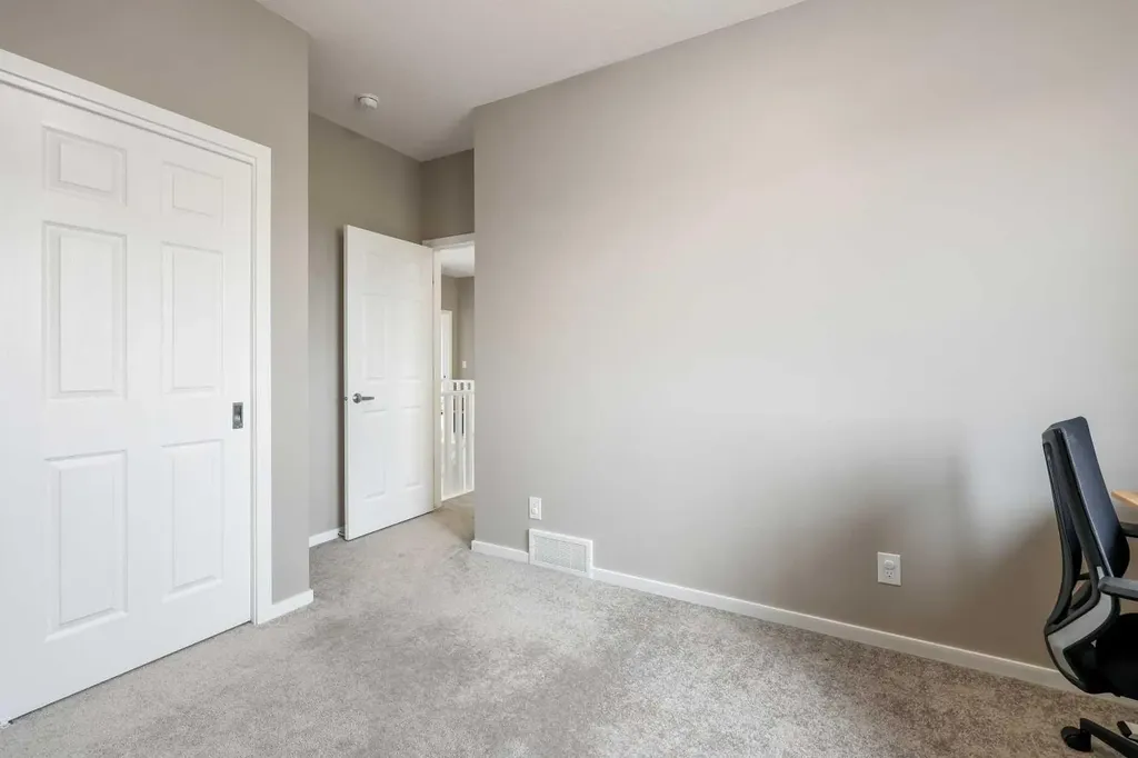 142 Yorkstone Way SW Calgary AB T2X 4S2
