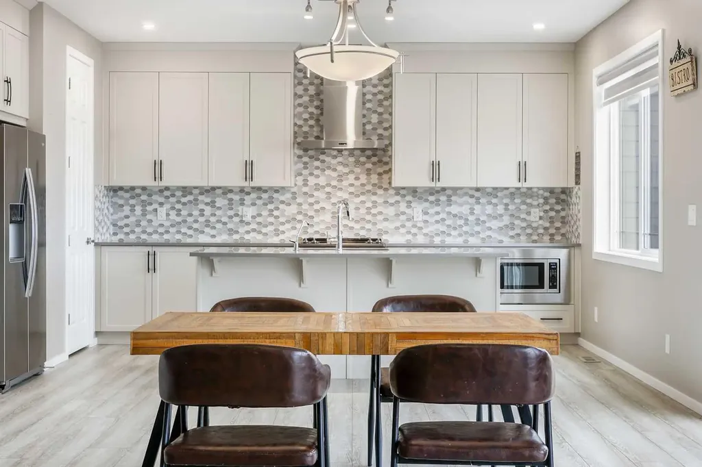 142 Yorkstone Way SW Calgary AB T2X 4S2