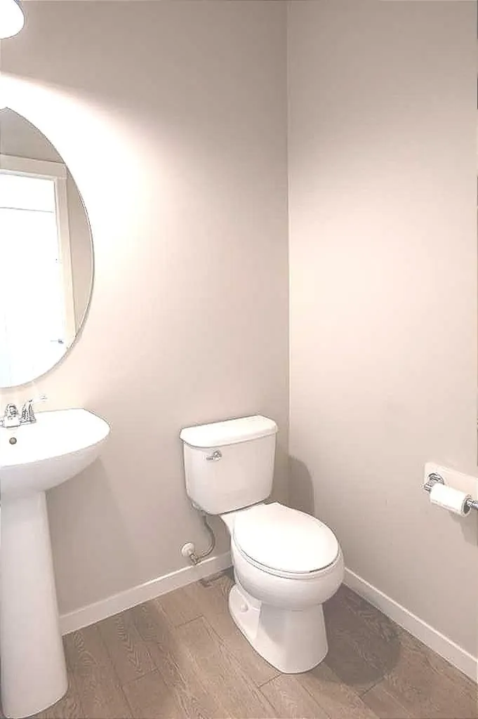 124 Howse Avenue NE Calgary AB T3P 0W1