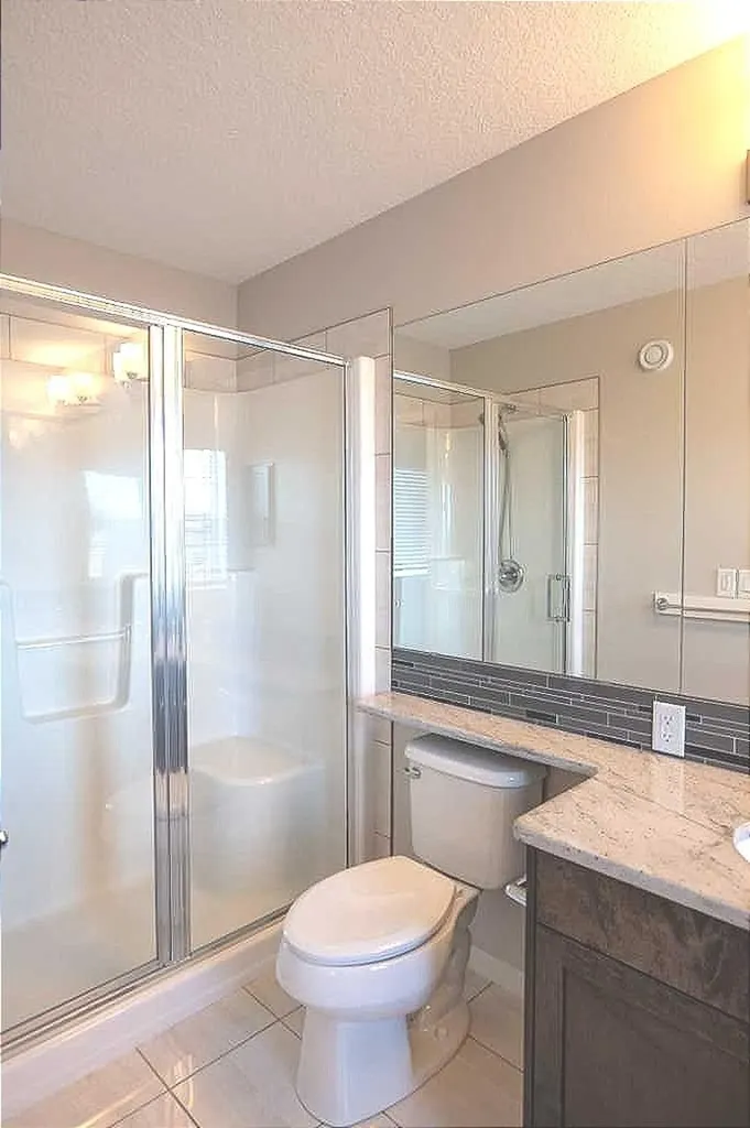 124 Howse Avenue NE Calgary AB T3P 0W1