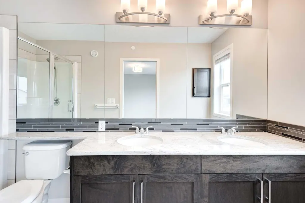 124 Howse Avenue NE Calgary AB T3P 0W1