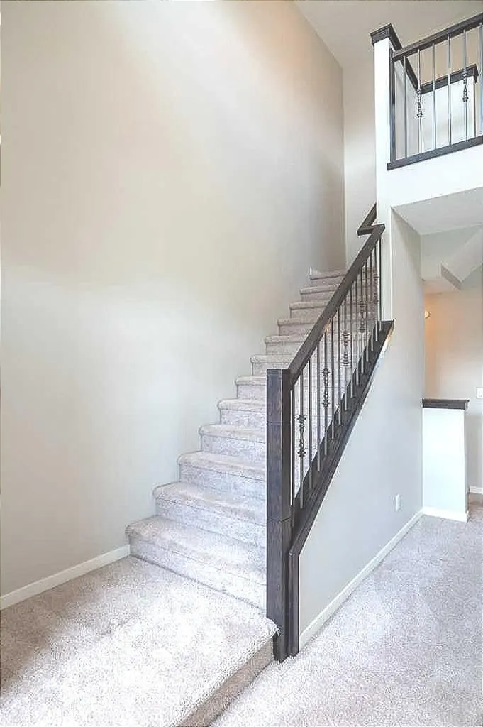 124 Howse Avenue NE Calgary AB T3P 0W1