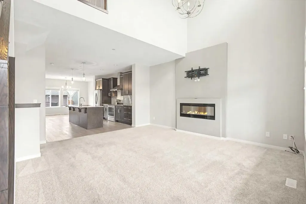 124 Howse Avenue NE Calgary AB T3P 0W1