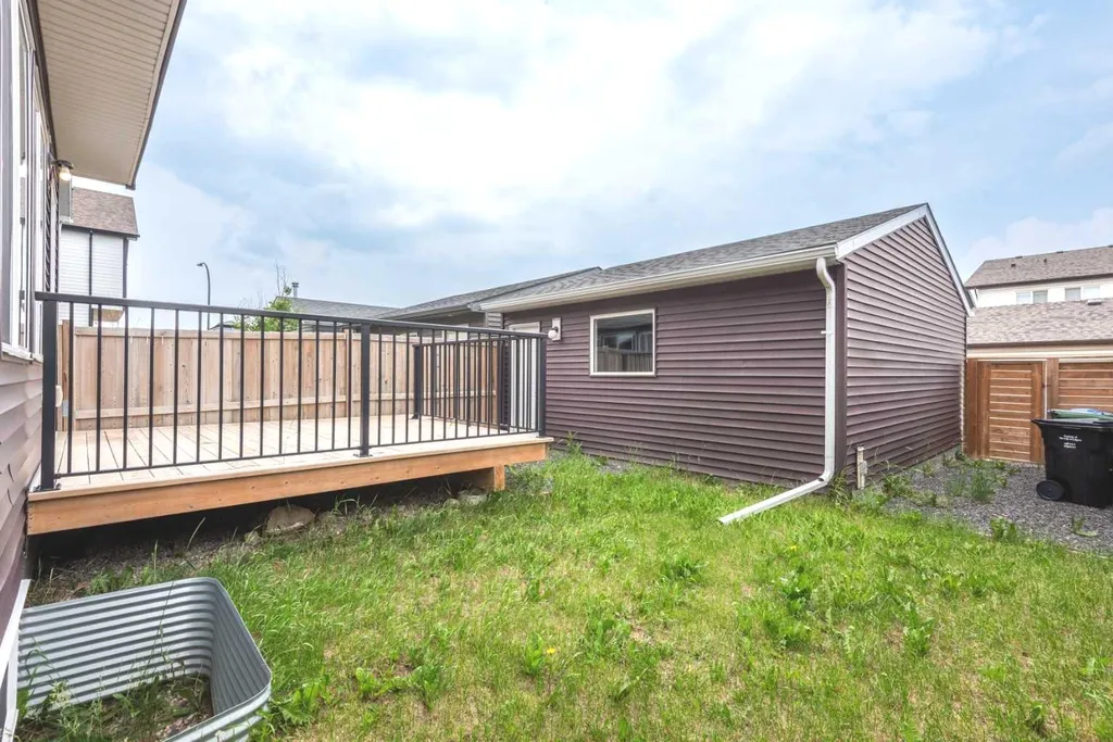 124 Howse Avenue NE Calgary AB T3P 0W1