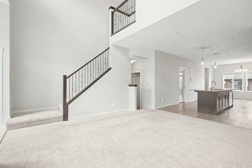 124 Howse Avenue NE Calgary AB T3P 0W1