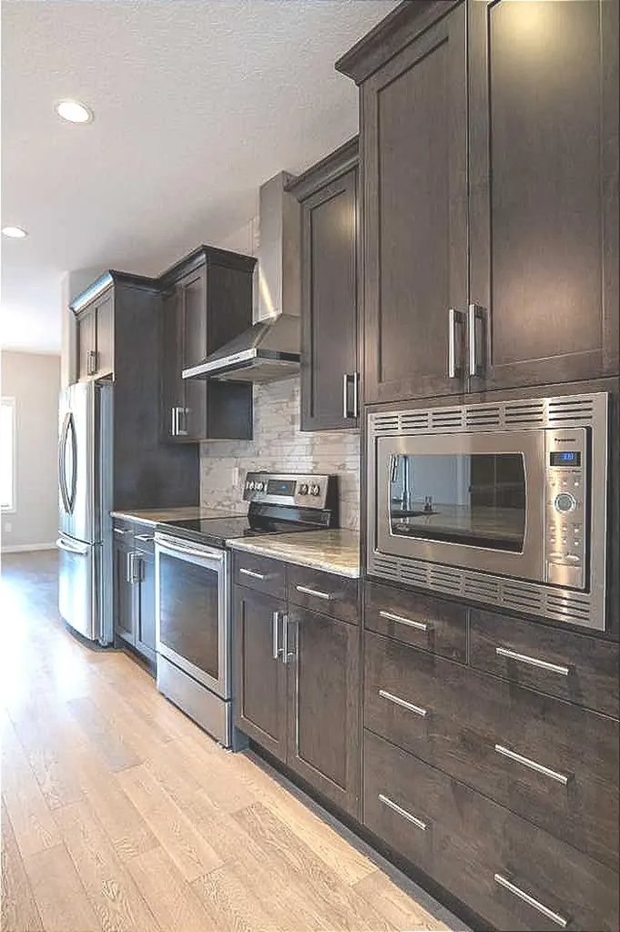 124 Howse Avenue NE Calgary AB T3P 0W1