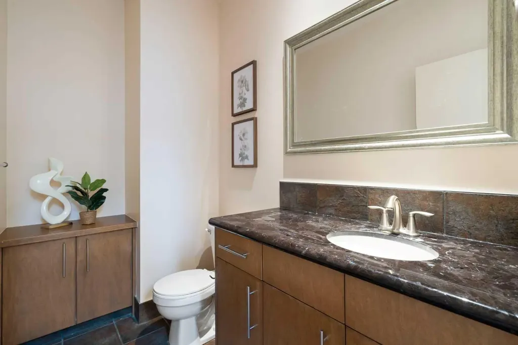 515 9 Street NE Calgary AB T2E 4K4
