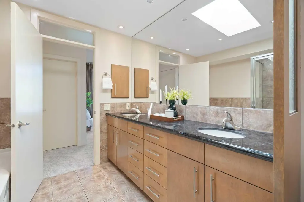 515 9 Street NE Calgary AB T2E 4K4