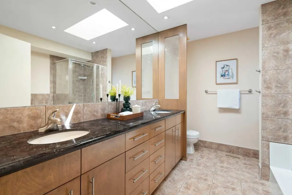 515 9 Street NE Calgary AB T2E 4K4