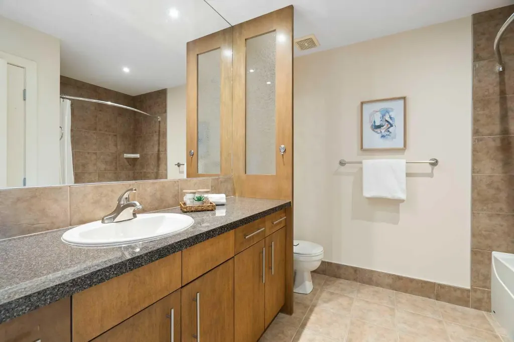 515 9 Street NE Calgary AB T2E 4K4