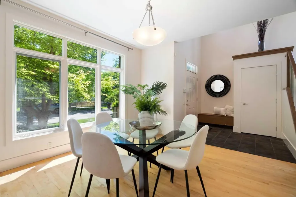 515 9 Street NE Calgary AB T2E 4K4