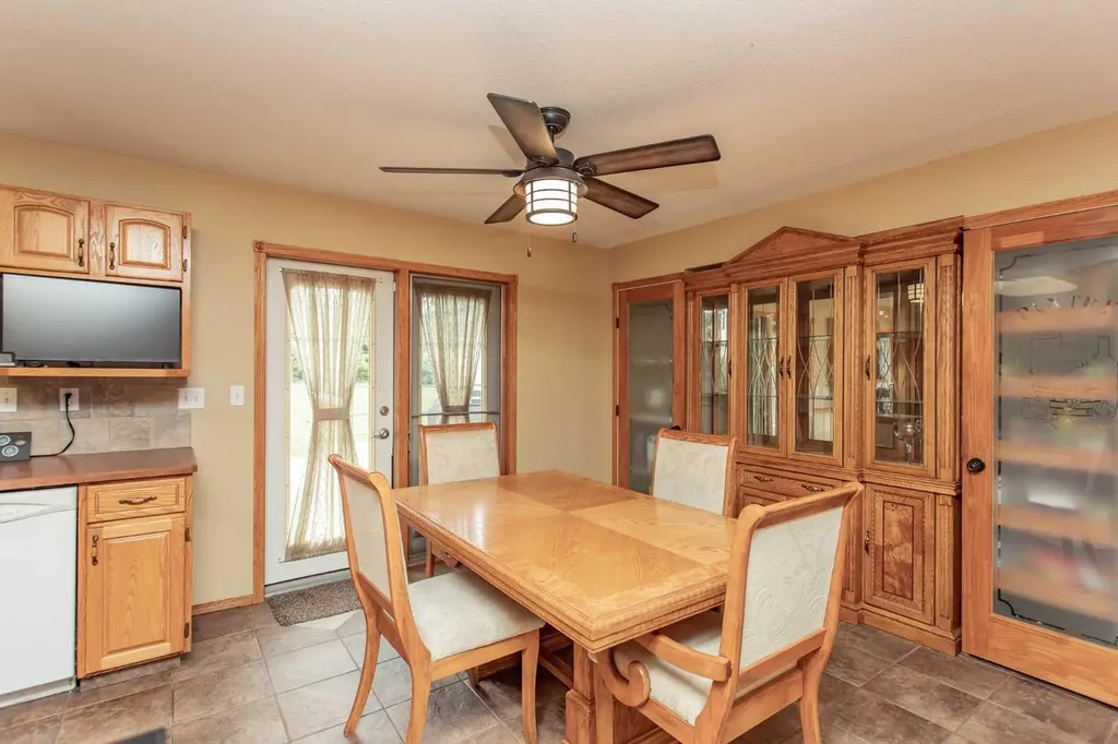 25, 41124 Range Road 282 Rural Lacombe County AB T4L 2N3