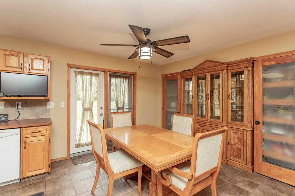 25, 41124 Range Road 282 Rural Lacombe County AB T4L 2N3