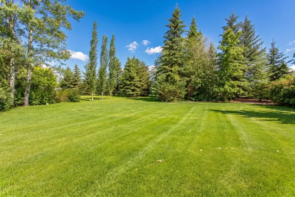 25, 41124 Range Road 282 Rural Lacombe County AB T4L 2N3