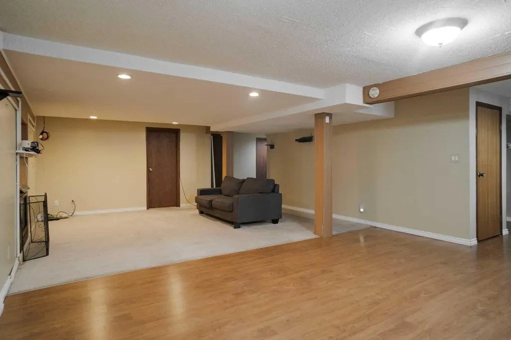 106 Cruickshank Road Fort Mcmurray AB T9K1K6