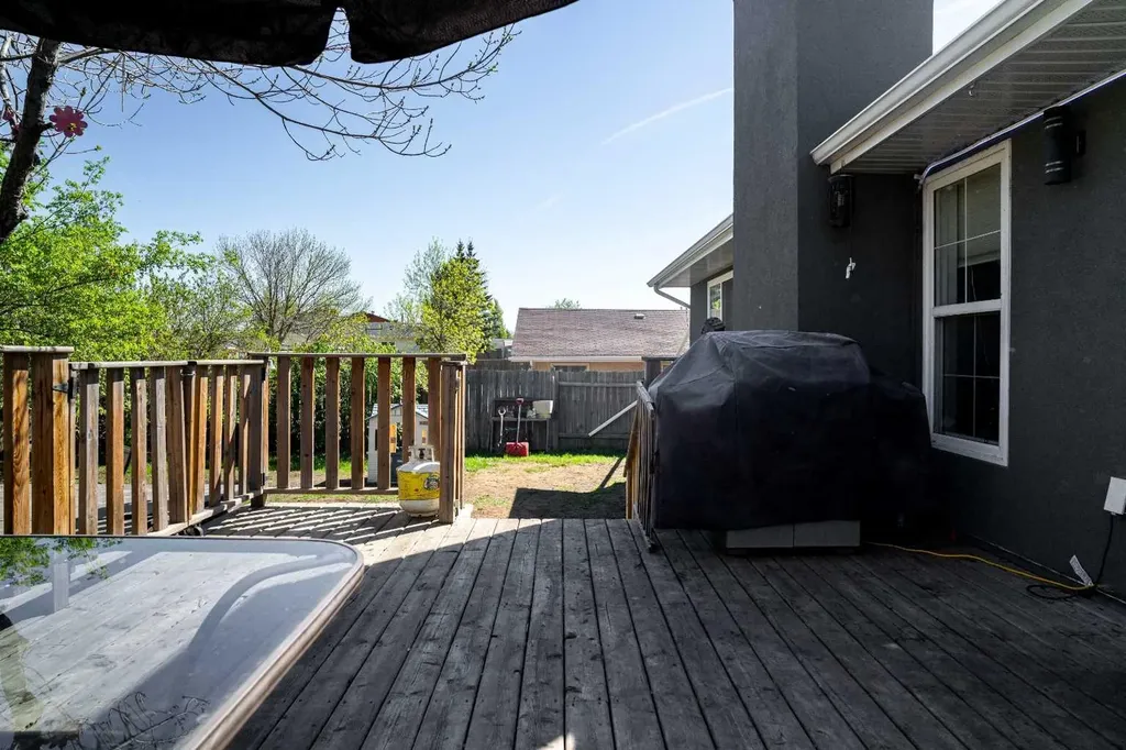 106 Cruickshank Road Fort Mcmurray AB T9K1K6