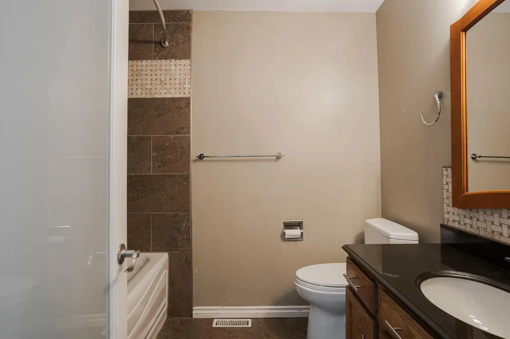 106 Cruickshank Road Fort Mcmurray AB T9K1K6