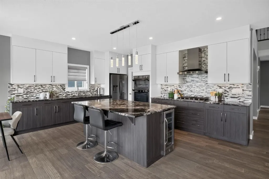 32 Legacy Cove SE Calgary AB T2X0Y7