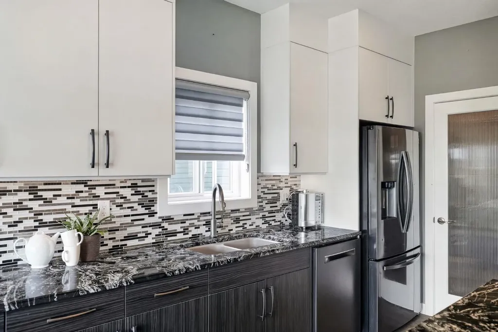 32 Legacy Cove SE Calgary AB T2X0Y7
