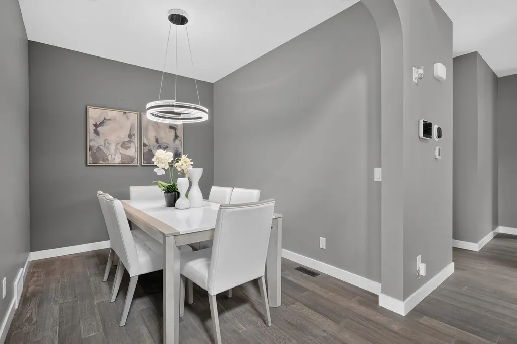 32 Legacy Cove SE Calgary AB T2X0Y7