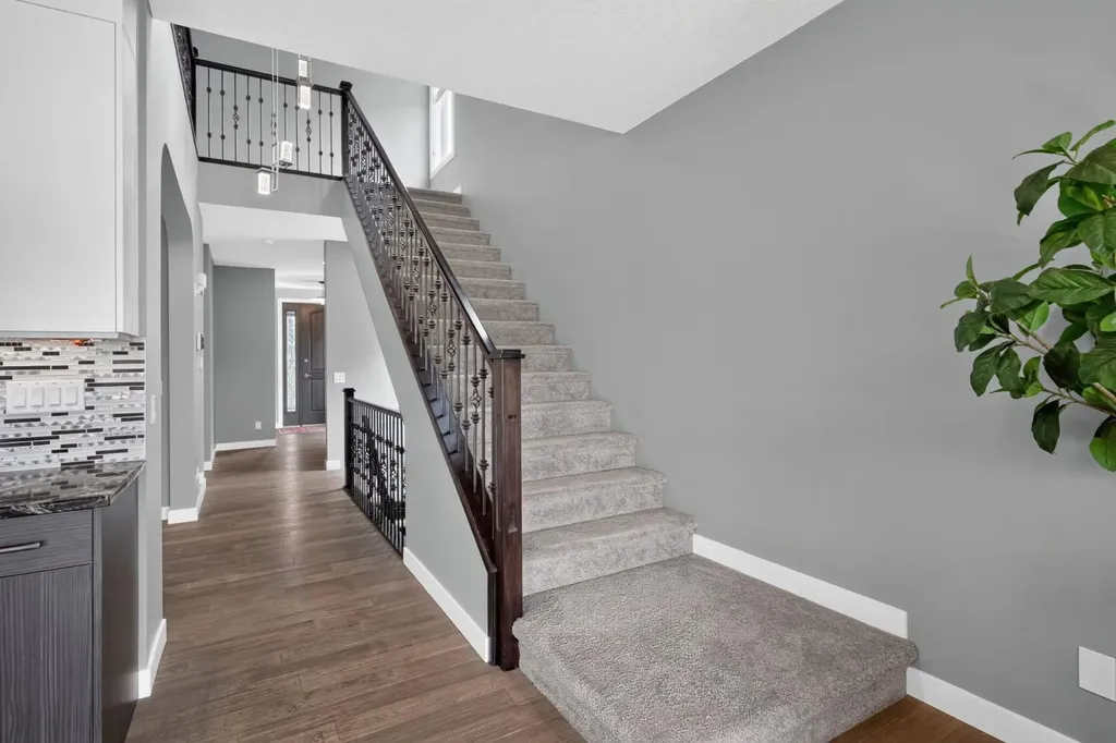32 Legacy Cove SE Calgary AB T2X0Y7