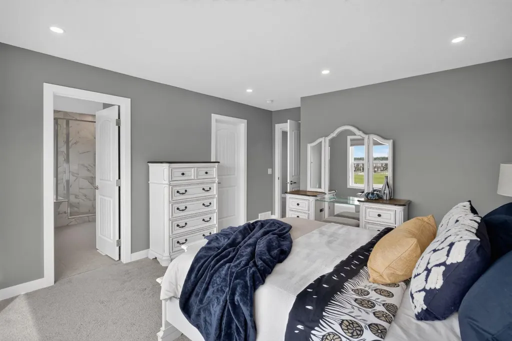 32 Legacy Cove SE Calgary AB T2X0Y7
