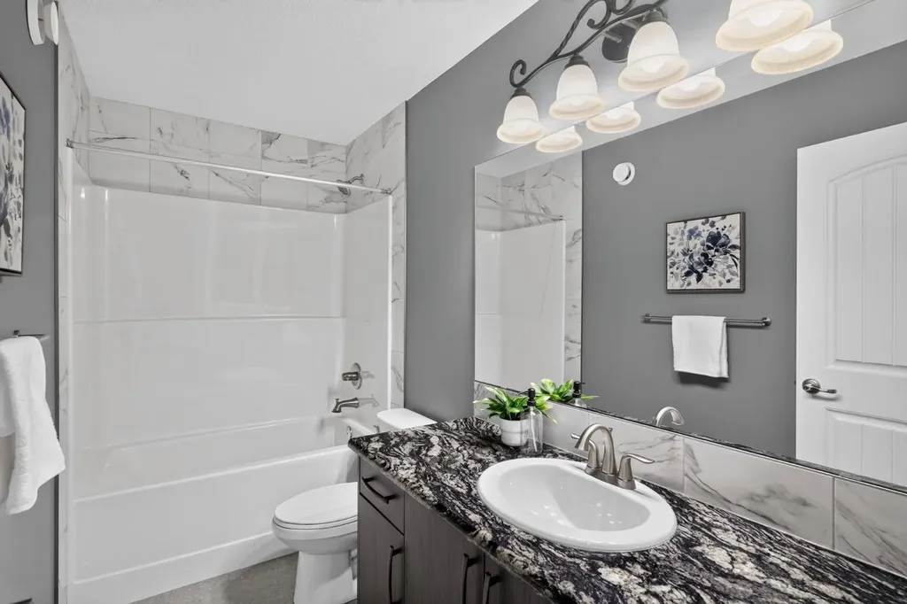 32 Legacy Cove SE Calgary AB T2X0Y7