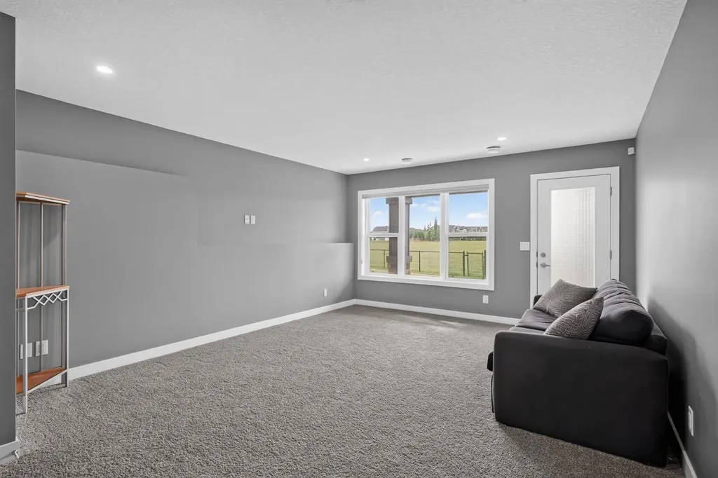32 Legacy Cove SE Calgary AB T2X0Y7