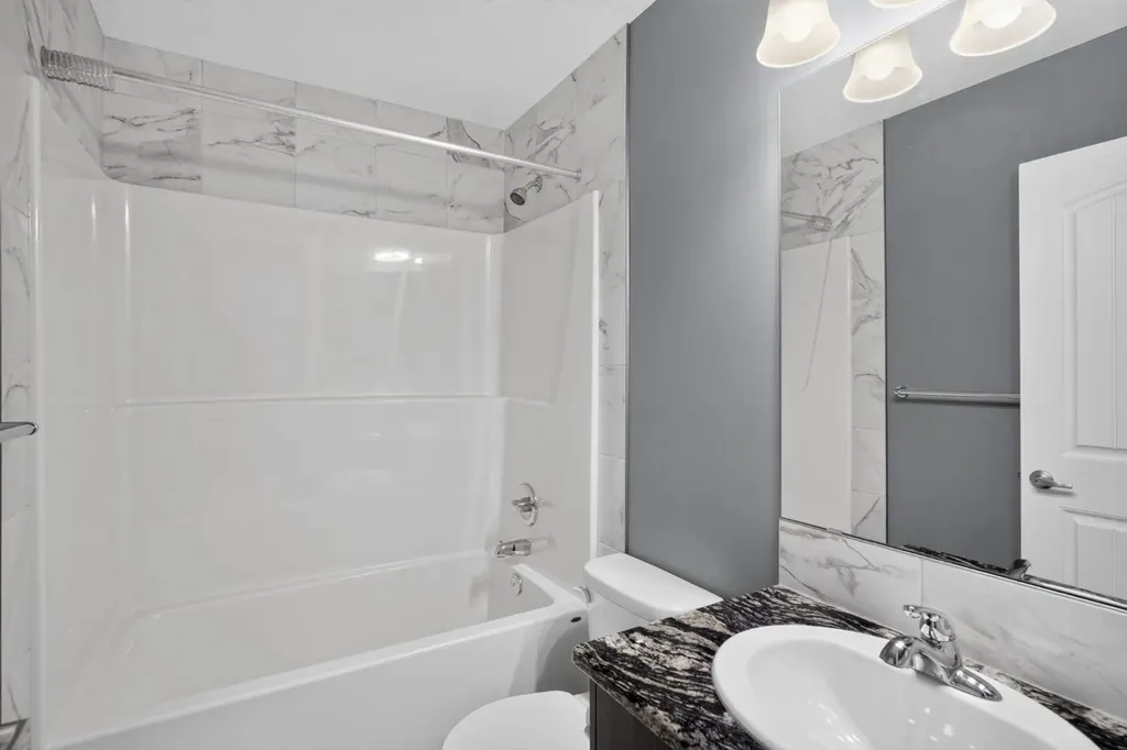 32 Legacy Cove SE Calgary AB T2X0Y7